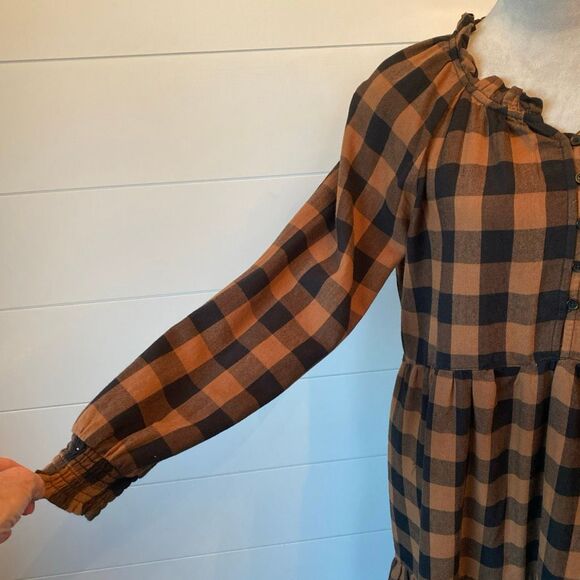 PLAID RUFFLE HEM LONG SLEEVE DRESS IN MAPLE VALLEY Size Small - Picture 5 of 12
